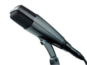 large diaphragm cardioid dynamic microphone